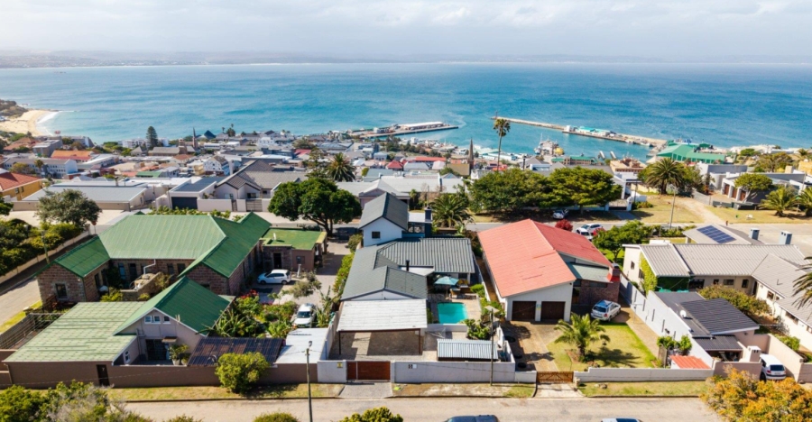 4 Bedroom Property for Sale in Linkside Western Cape